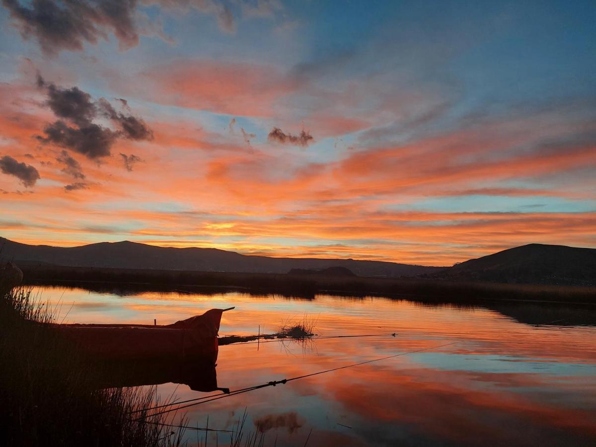 Uros Lodge Peru プーノ エクステリア 写真