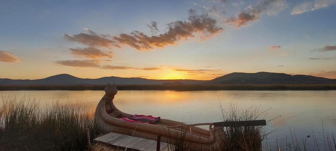 Uros Lodge Peru プーノ エクステリア 写真